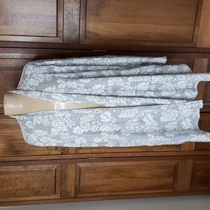Knox Rose Gray Floral Weave Open Cardigan Sz M
